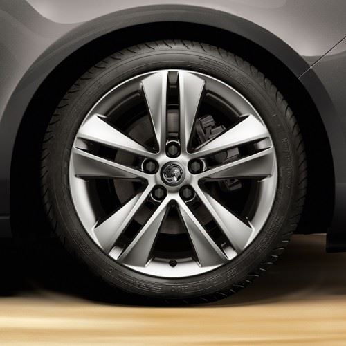 Vauxhall Zafira C (Tourer) (2012-) 18 Inch, 5 Double Spoke Alloy Wheels - Set of 4 with Winter Tyres